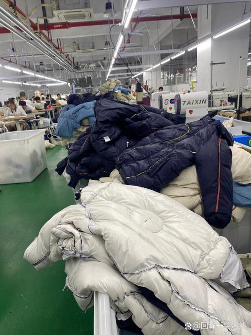 潮流风尚中的外套贴牌定制：趋势分析与前景展望